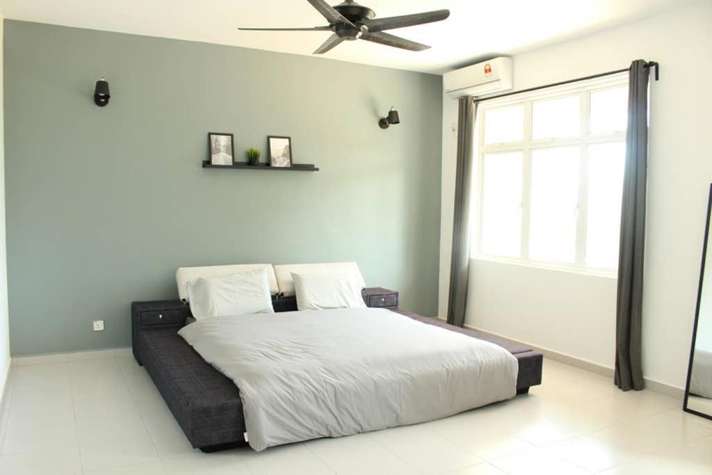 New Seaview Cozy Modern Beach House Tanjung Bungah  Εξωτερικό φωτογραφία