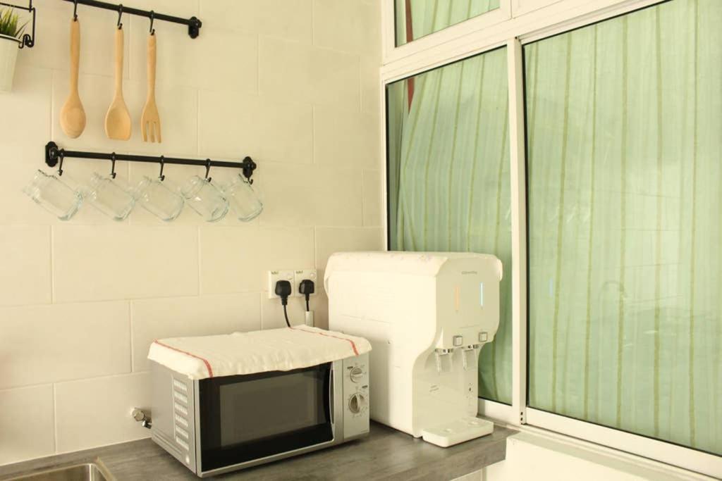 New Seaview Cozy Modern Beach House Tanjung Bungah  Εξωτερικό φωτογραφία