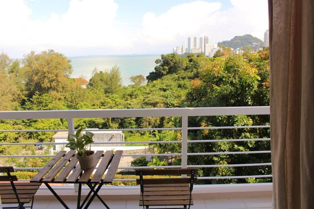New Seaview Cozy Modern Beach House Tanjung Bungah  Εξωτερικό φωτογραφία